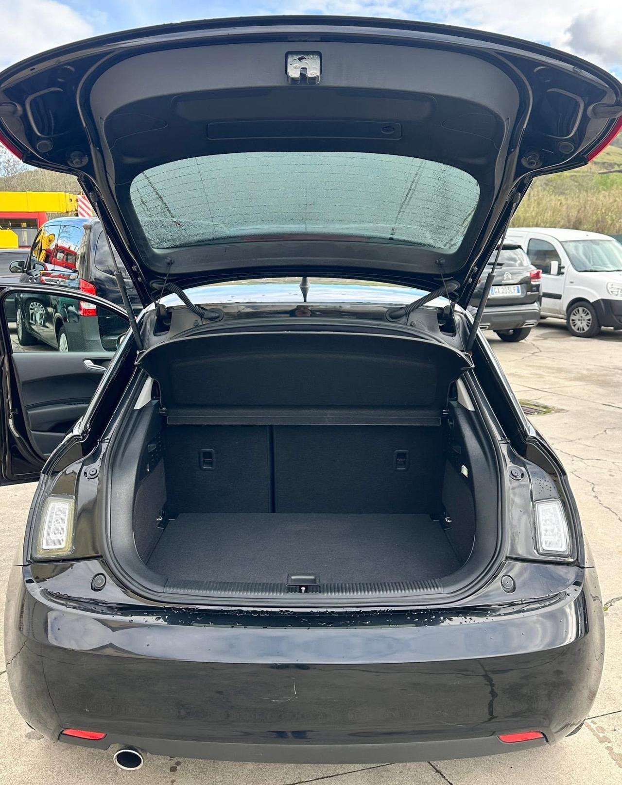 Audi A1 1.6 TDI 90CV SPORTBACK Admired