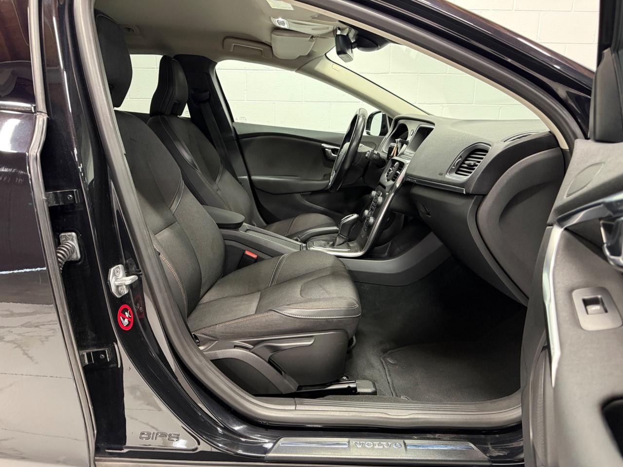 Volvo V40 Cross Country D2 1.6 Powershift Summum