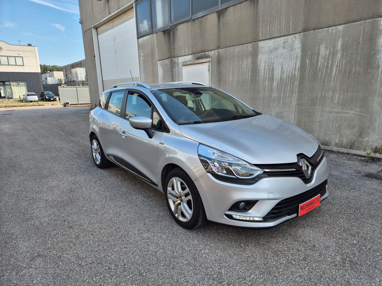 Renault Clio Sporter dCi 8V 90 CV Moschino Intens