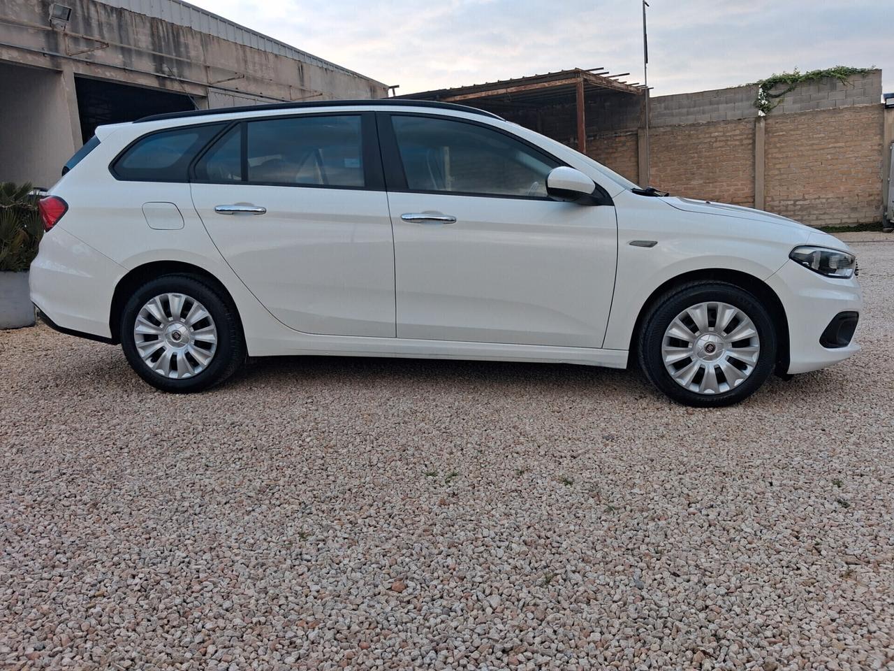 Fiat Tipo sw 1.600cc 120 cv anno 2018