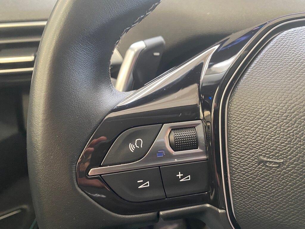 Peugeot 3008 1.6 HYbrid Allure Pack e-EAT8