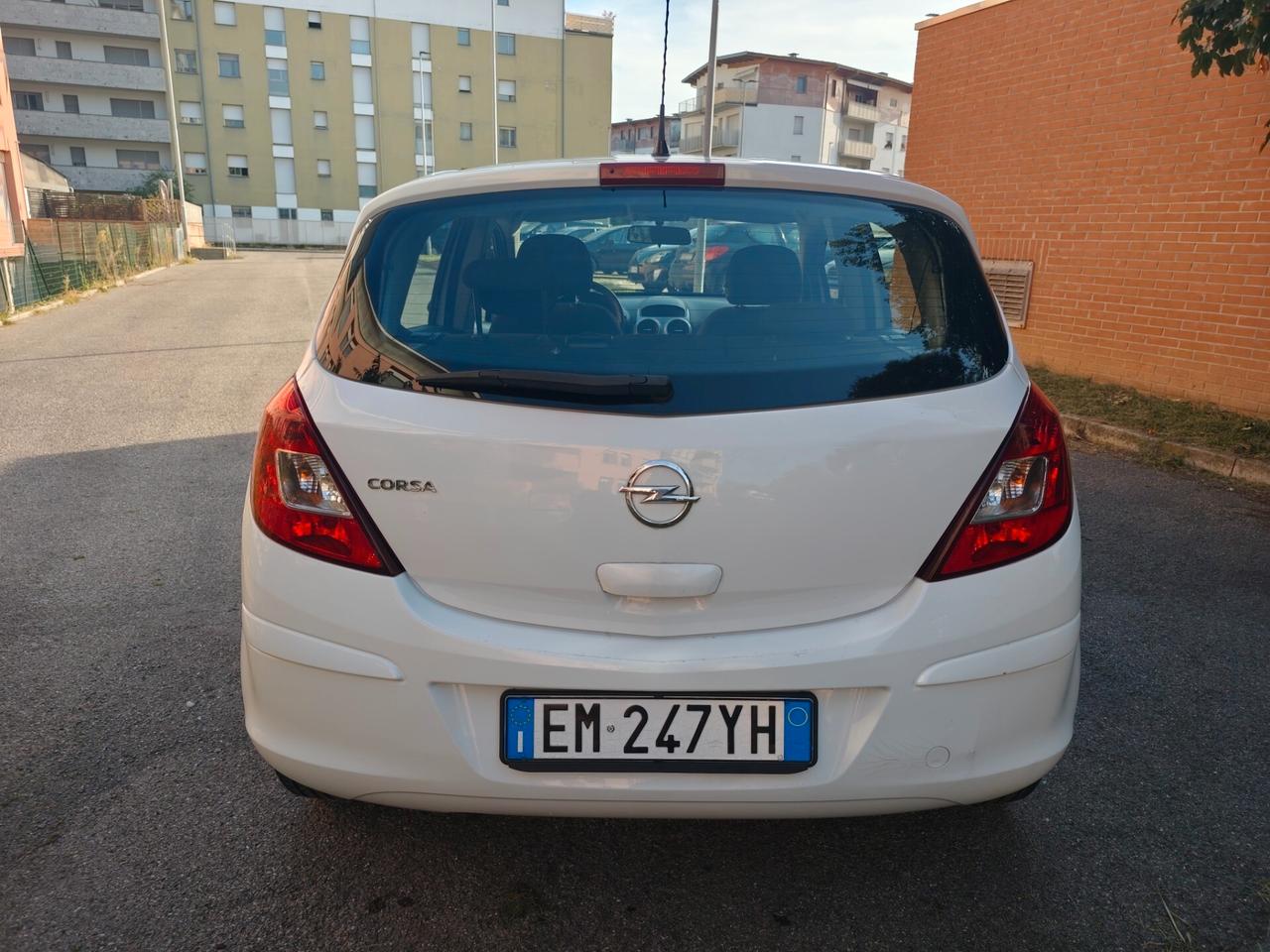 Opel Corsa 1.2 benz 5 porte Sport euro 5
