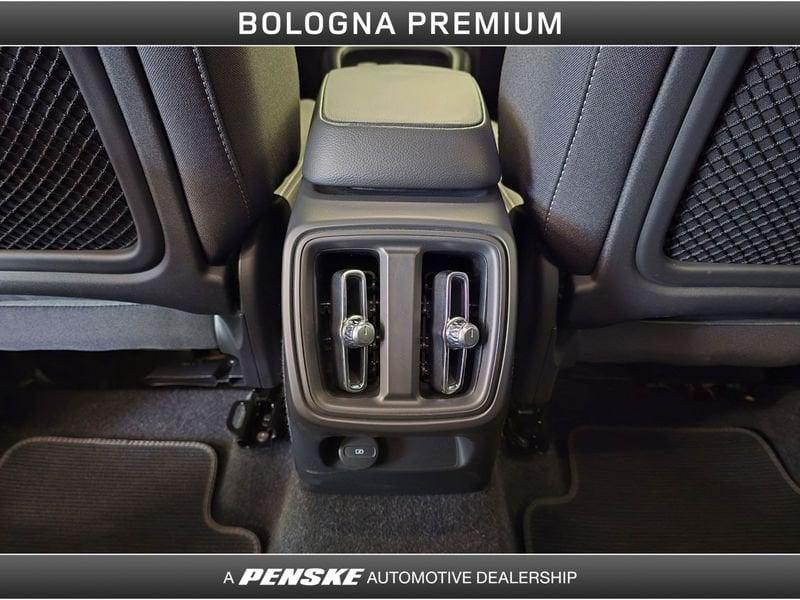 Volvo XC40 XC40 B3 automatico Plus Dark