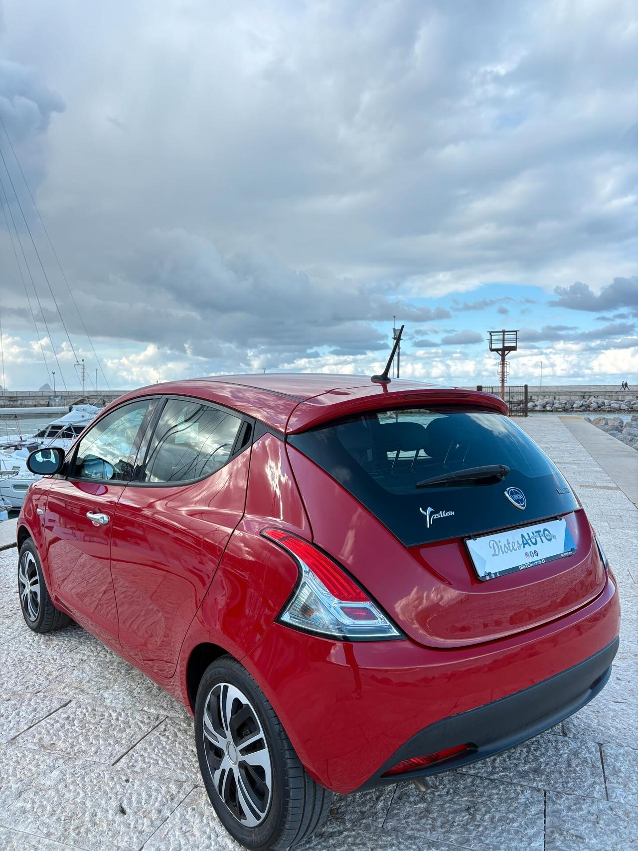 Lancia Ypsilon 1.0 FireFly 5 porte S&S Hybrid