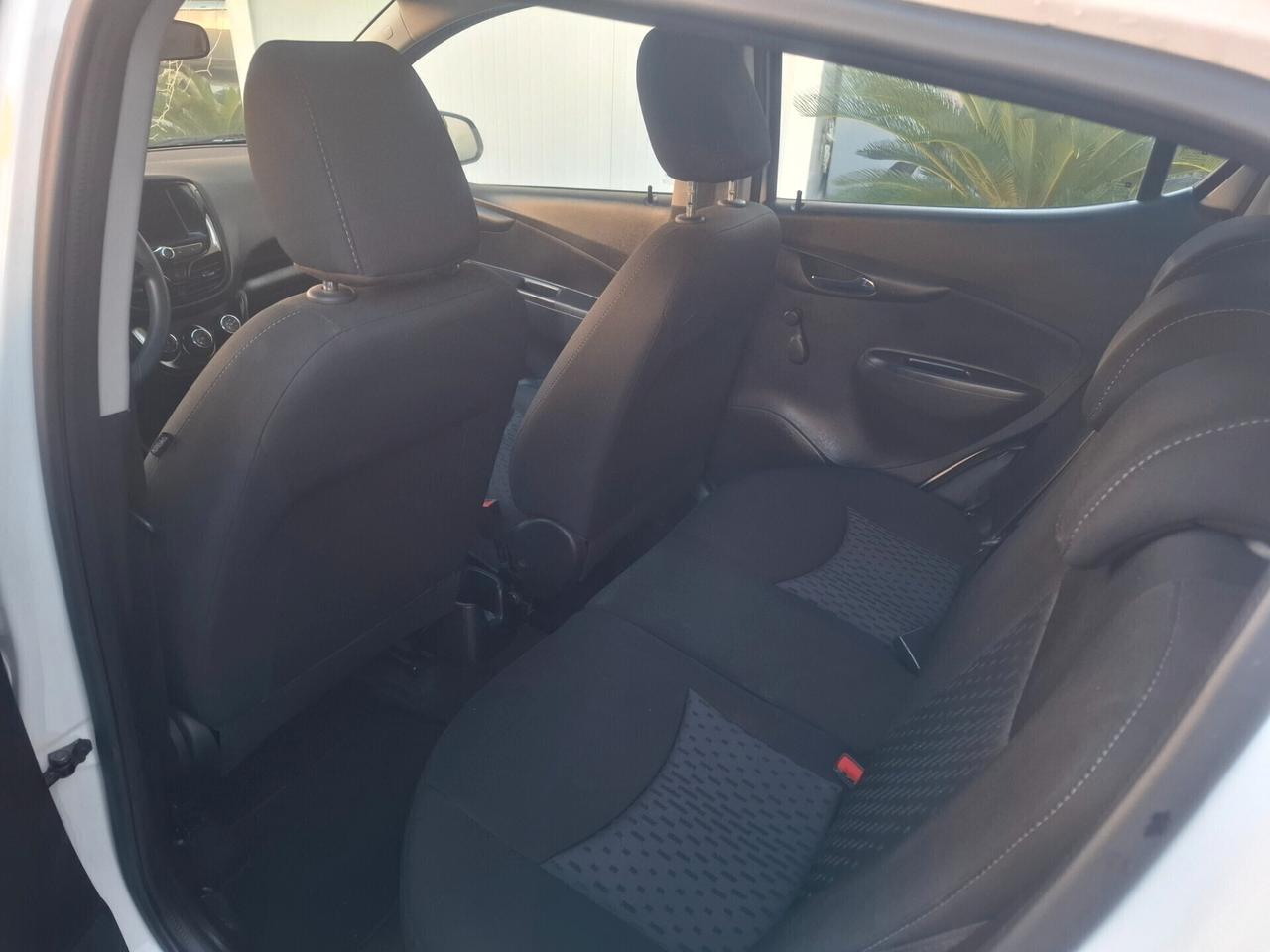 Opel Karl Rocks 1.0 73 CV