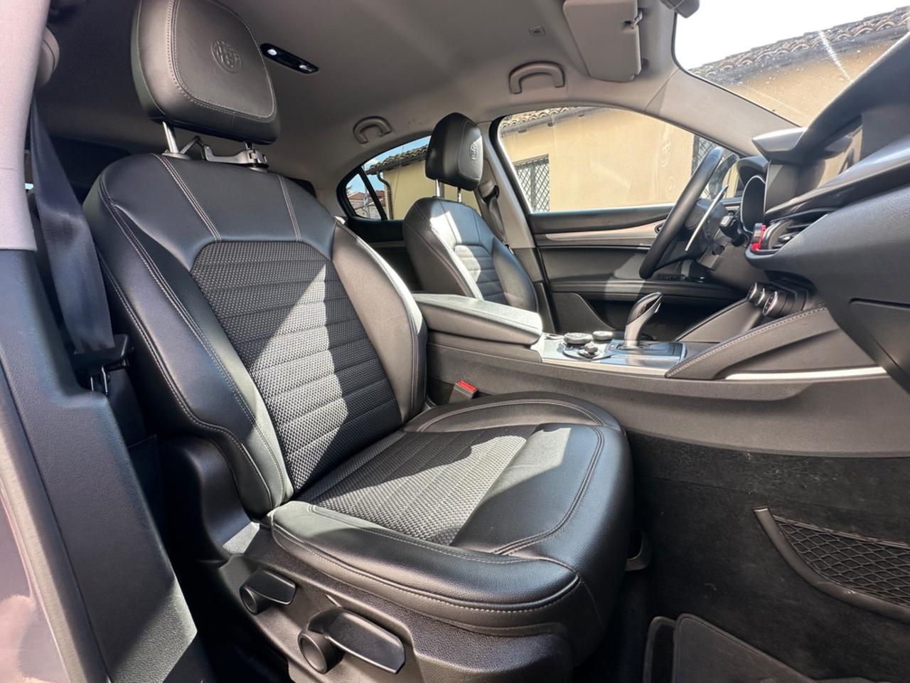 Alfa Romeo Stelvio 2.2 Turbodiesel 210 CV AT8 Q4 Executive