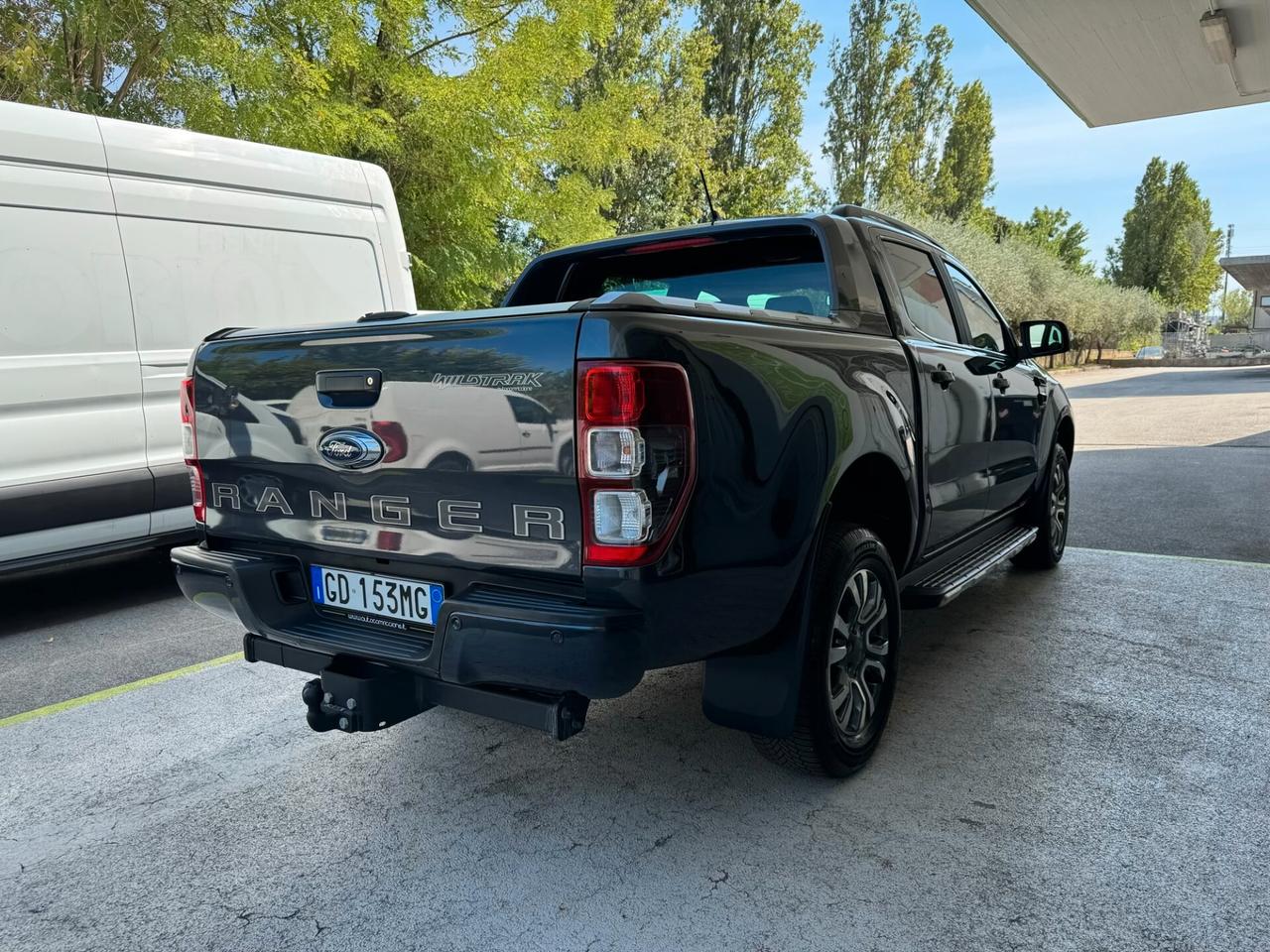Ford Ranger 2.0 tdci double cab Wildtrak UNIPROPR.