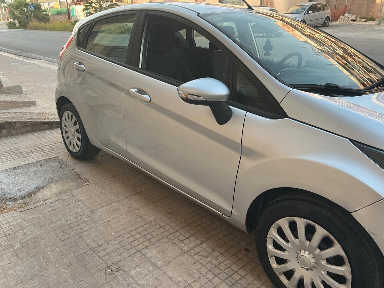Ford Fiesta 1.5 TDCi 75CV 5 porte Titanium