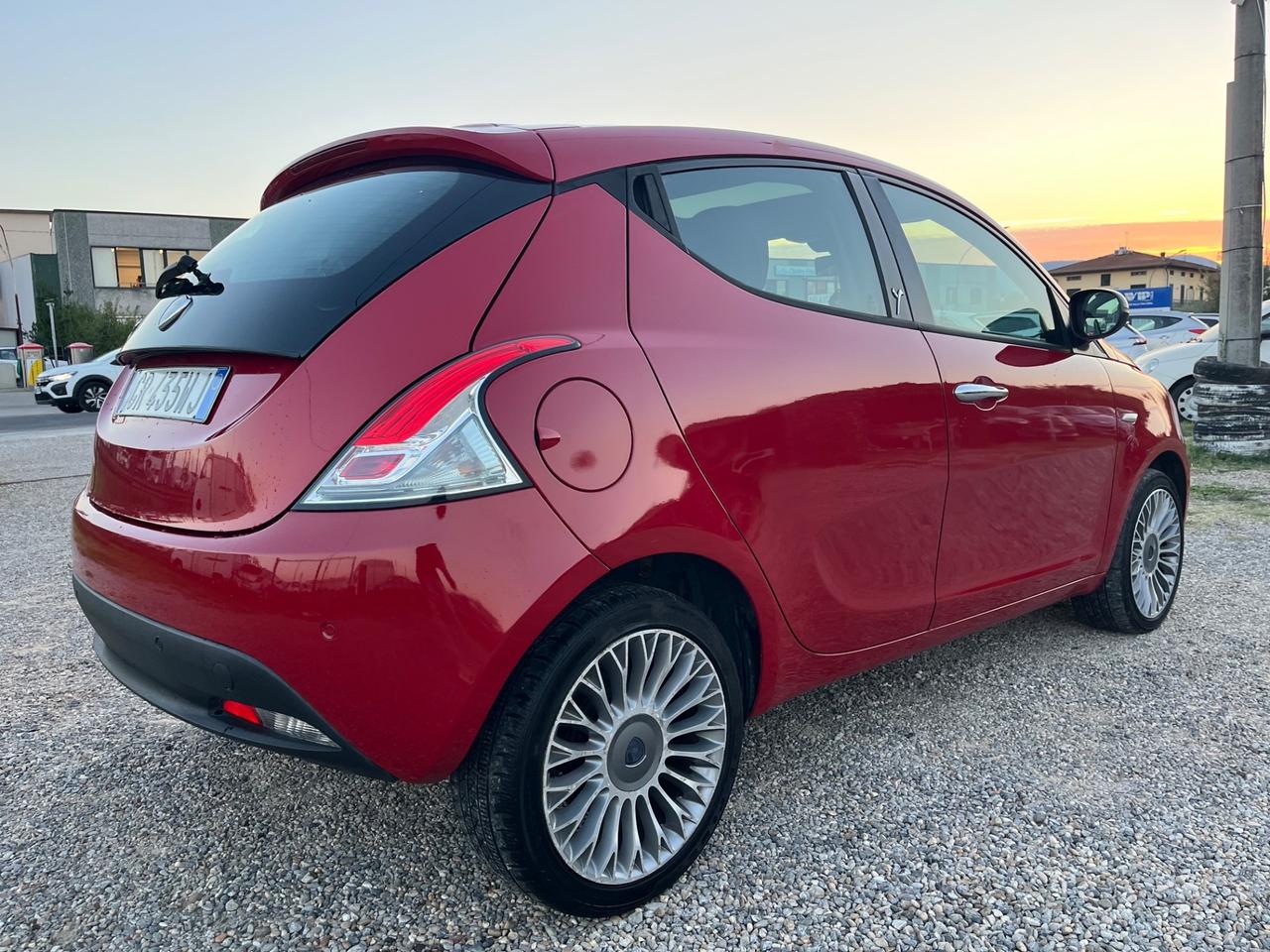 Lancia Ypsilon 1.3 MJT 16V 95 CV 5 porte S&S Gold