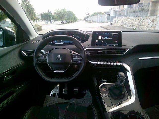 PEUGEOT 5008 BlueHDi 130 S&S Crossway