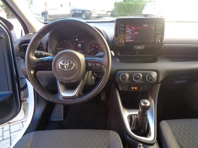 Toyota Yaris 1.0 5 porte Active 72 CV OK NEOPATENTATI