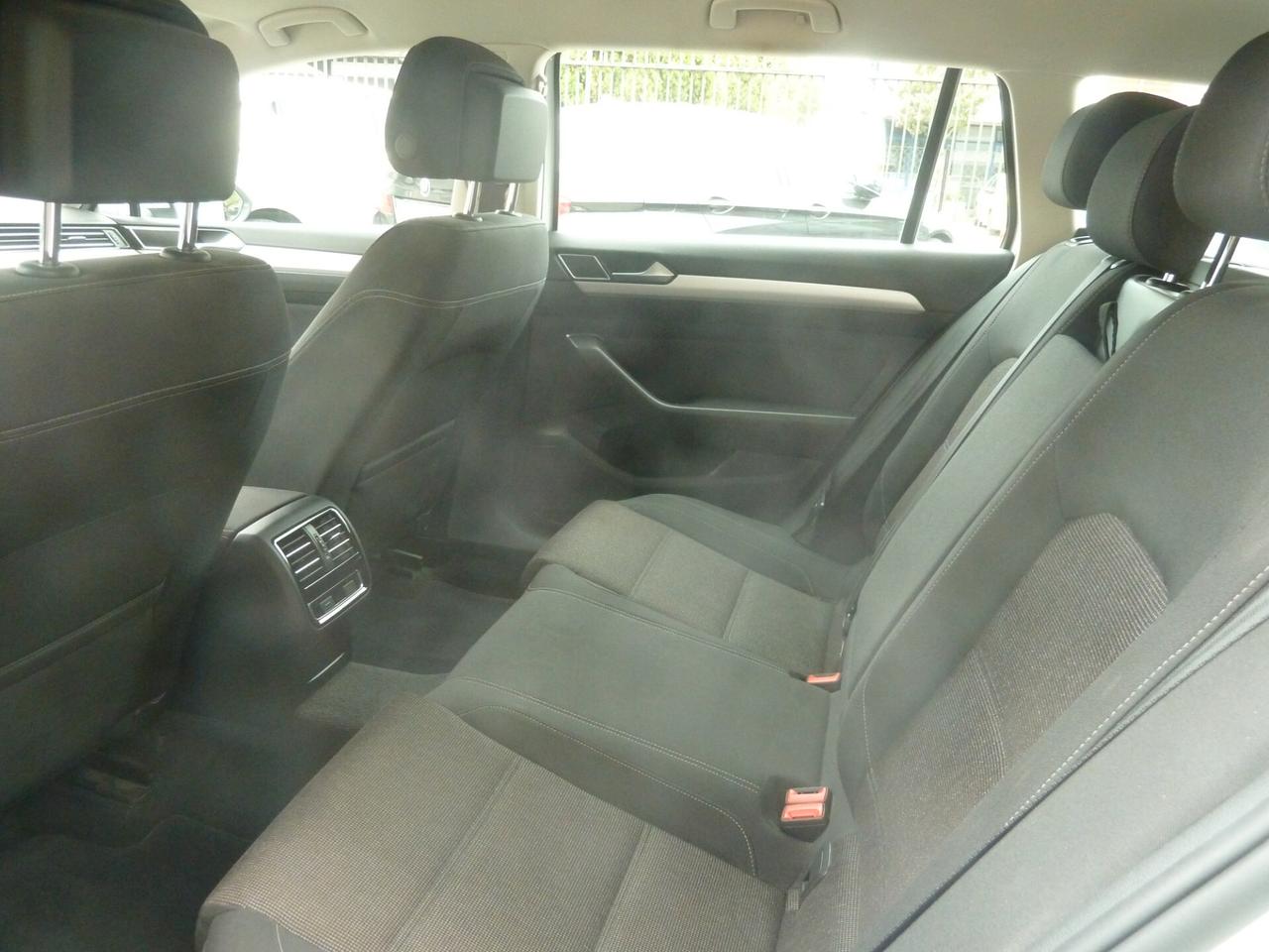 Volkswagen Passat Variant 1.6 TDI Business BlueMotion Technology