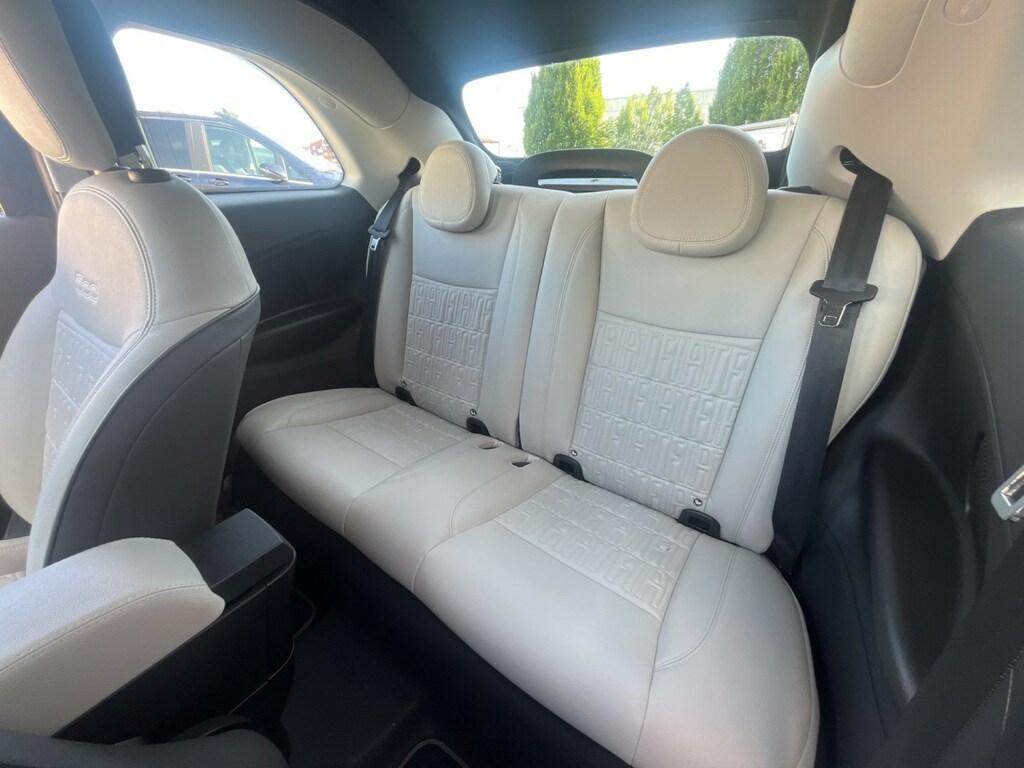 Fiat 500 La Prima