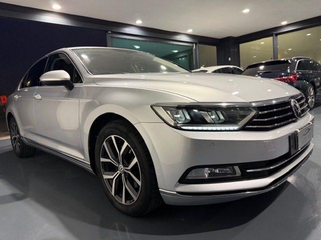 VOLKSWAGEN Passat 2.0 TDI 150CV HIGHLINE BERLINA