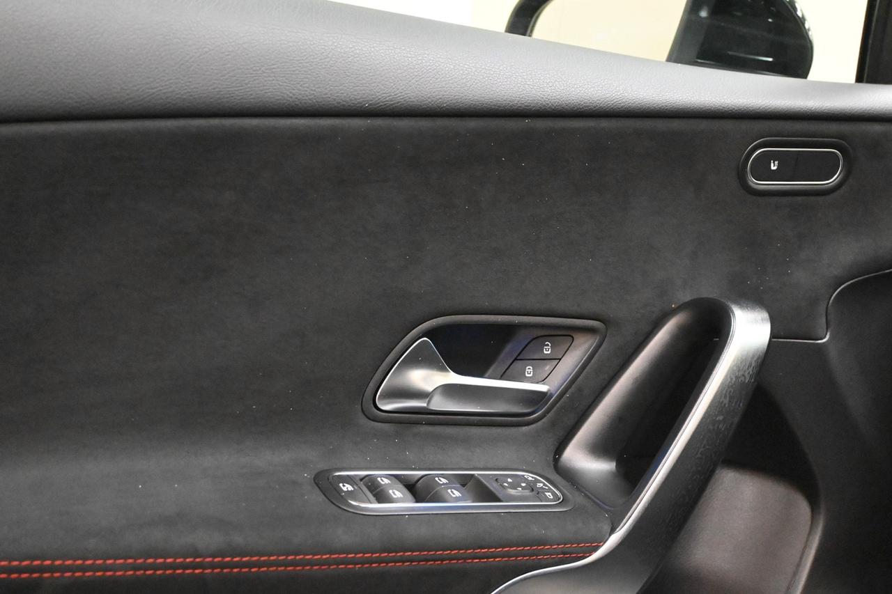 MERCEDES Classe A (V177) A 180 Automatic AM...