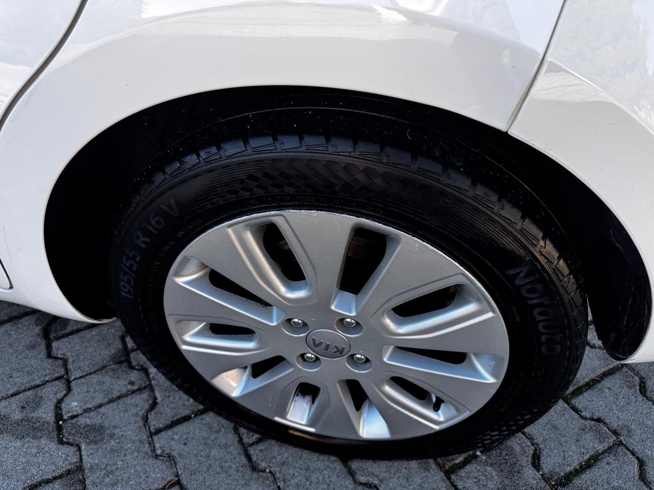 Kia Rio 1.2 CVVT 5p. EX PLUS neopatentato