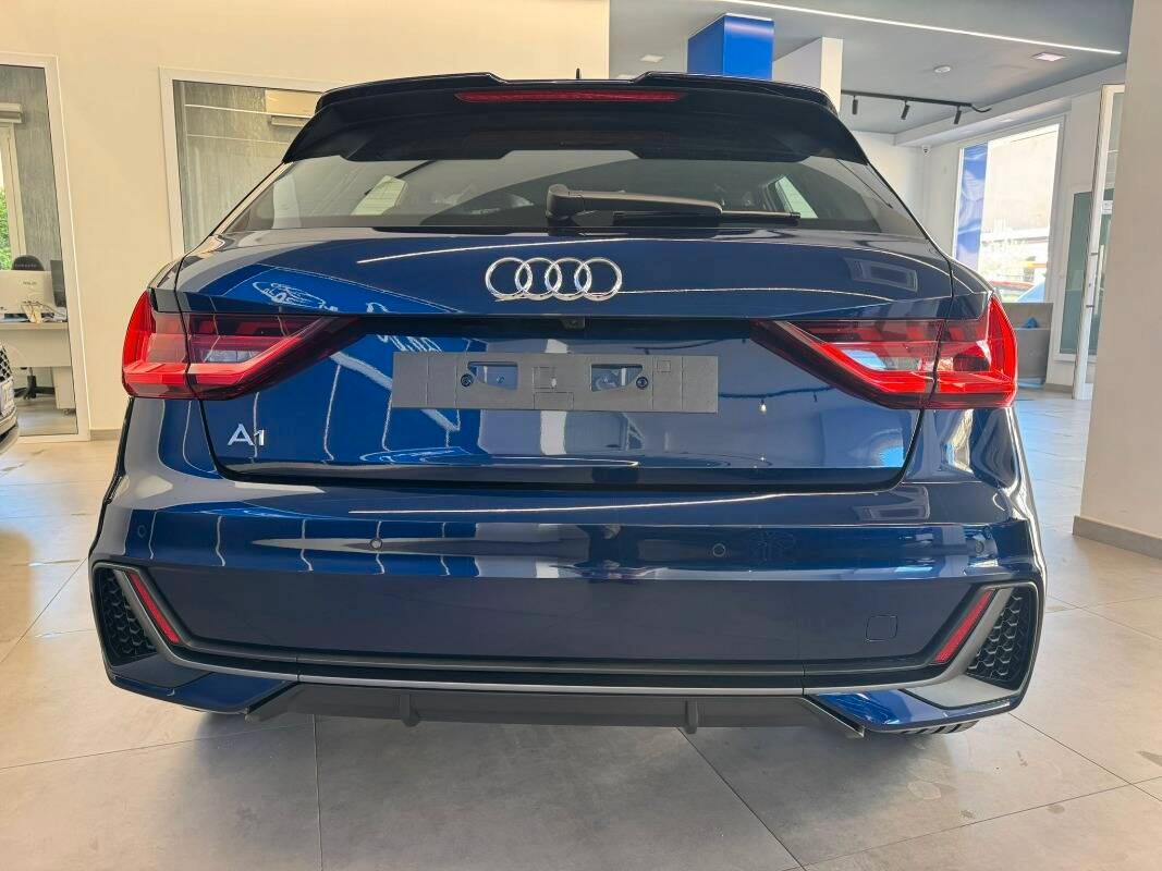 Audi A1 30 1.0 tfsi S line edition 116cv