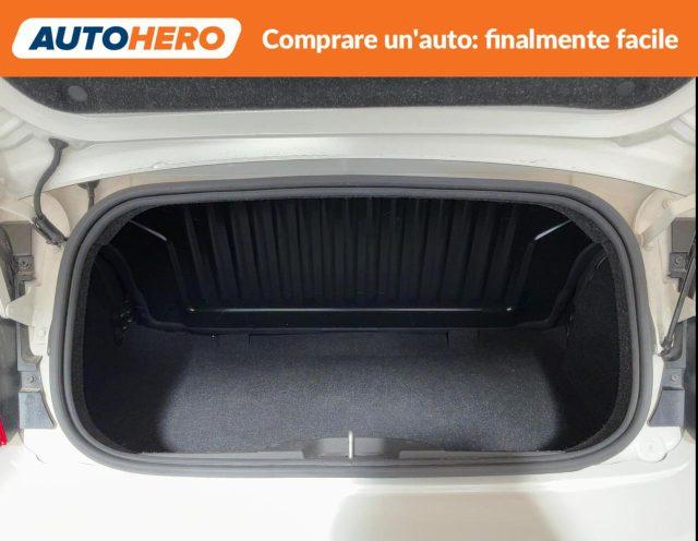 FIAT 500 C 1.0 Hybrid Connect