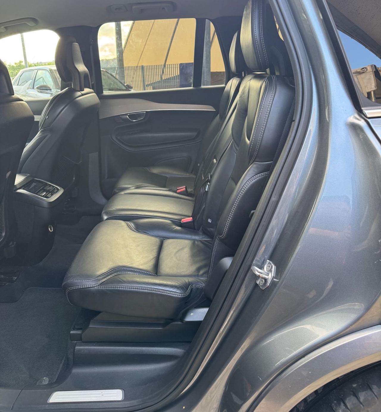 Volvo XC 90 XC90 D5 AWD Geartronic 7 posti Inscription