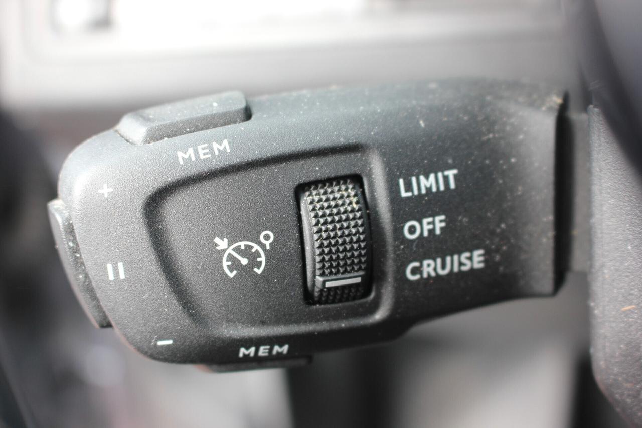 Peugeot 5008 1.5 HDI ALLURE EAT8 *PREZZO VERO* 7 POSTI UNIPRO