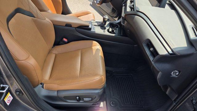 LEXUS UX 250h Hybrid Luxury PERMUTE UNICOPROPR. OK NEOPAT.