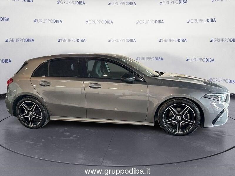 Mercedes-Benz Classe A - W177 2023 A 180 d AMG Line Premium auto