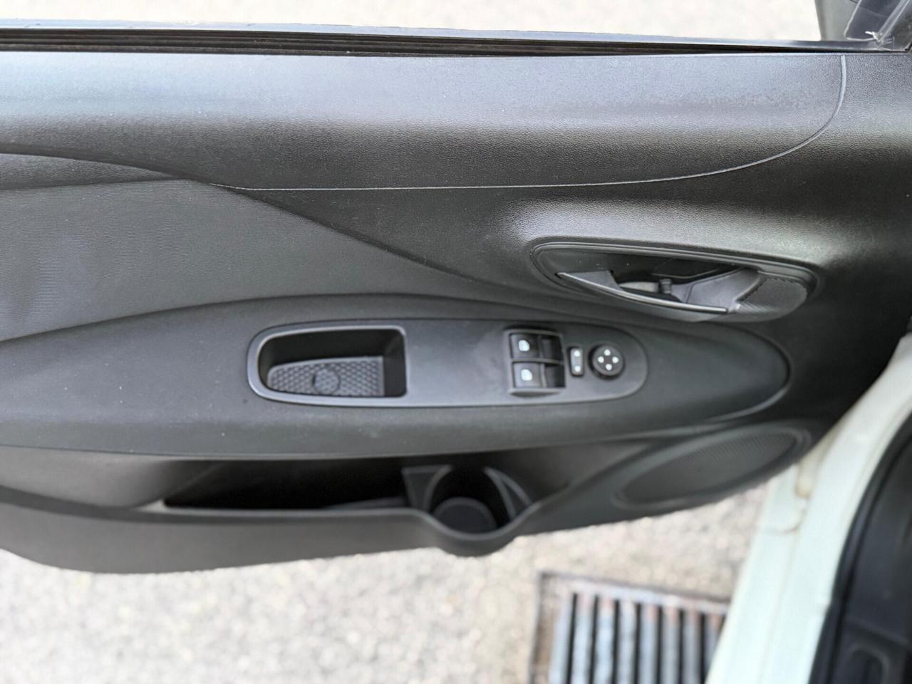 Fiat Punto 1.3 MJT II S&S 95 CV 5 porte Street