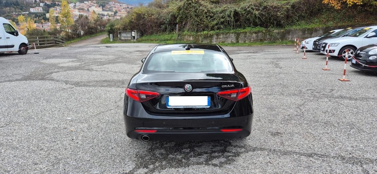 Alfa Romeo Giulia 2.2 Mj 150CV Bus.-km82.000-2017