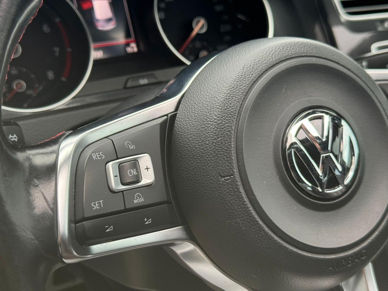 Volkswagen Golf GTI Golf GTI Performance 2.0 TSI 3p. BlueMotion Technology