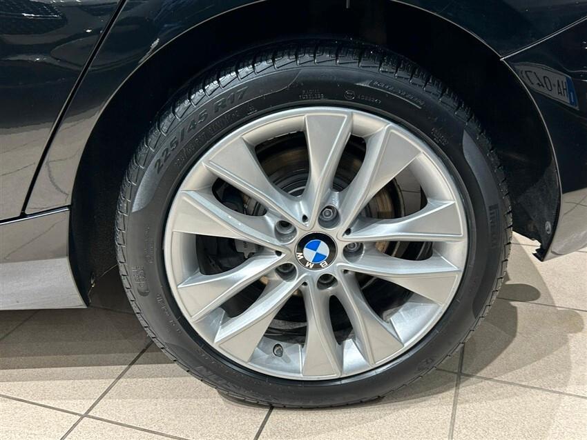 Bmw 116 116d 5p. Urban