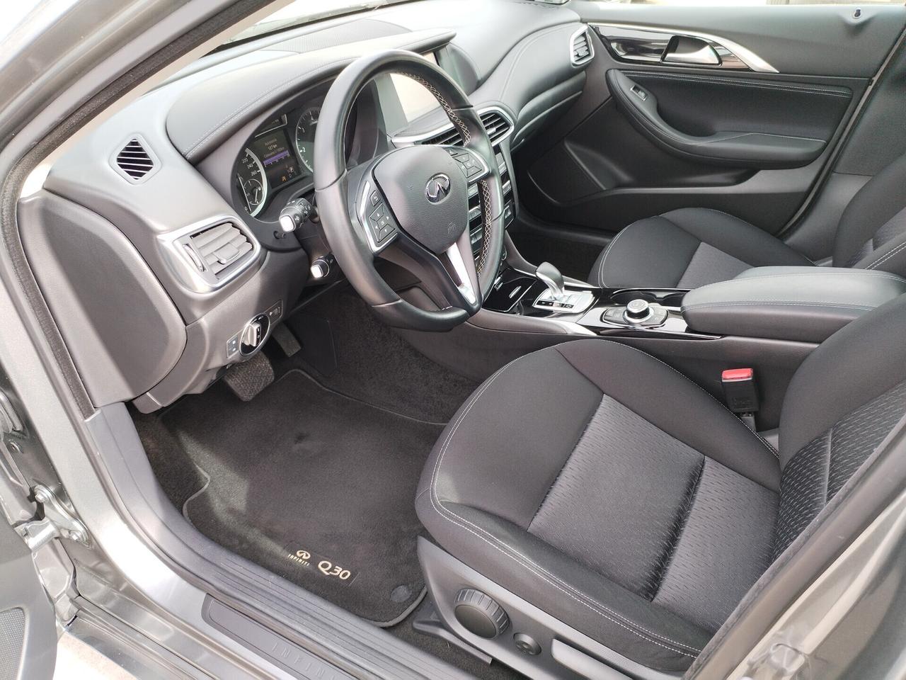Infiniti Q30 1.5 Dci PREMIUM TETTO NAVI LED