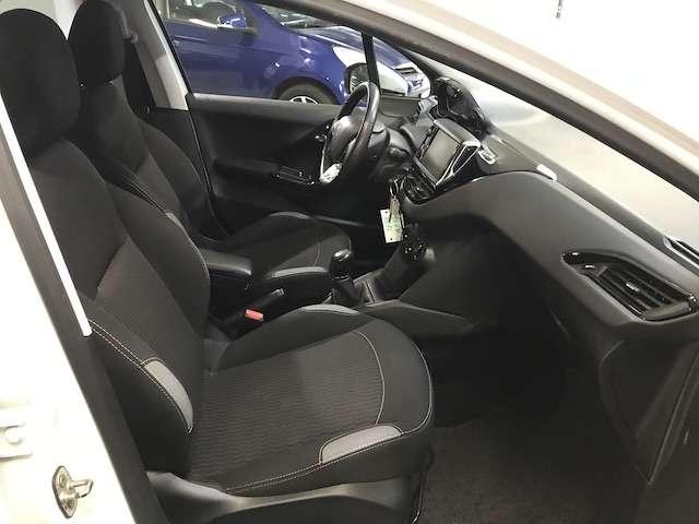 Peugeot 208 208 5p 1.6 bluehdi Allure 75cv / euro6
