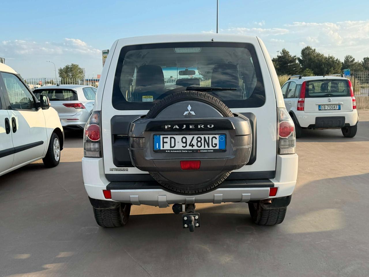 Mitsubishi Pajero 3.2 DI-D 16V aut. 3p. Intense DPF IVA ESPOSTA