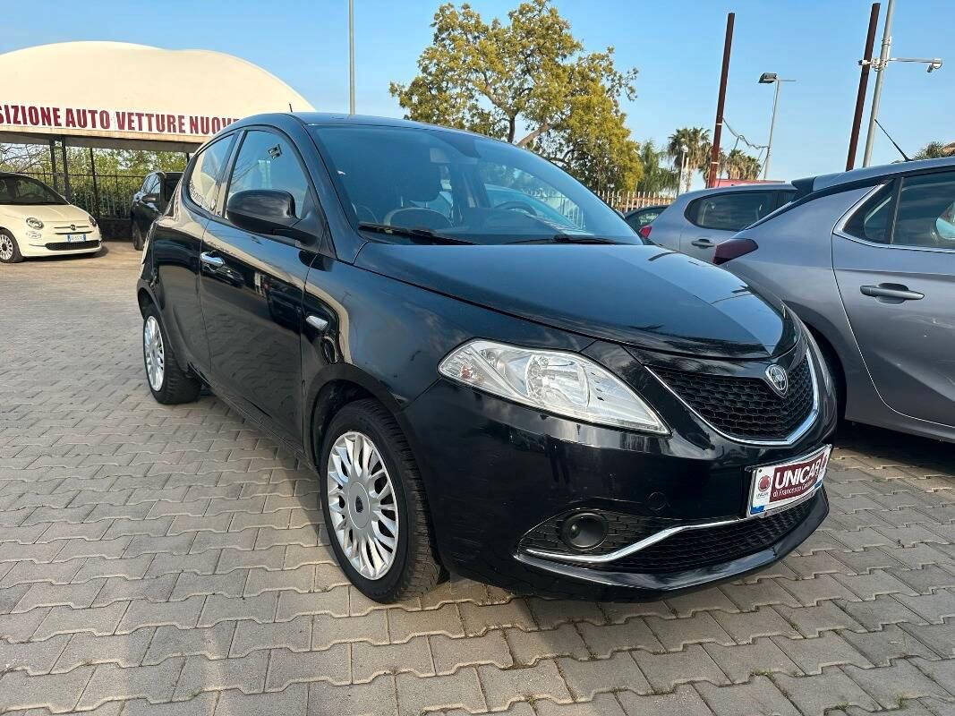 Lancia Ypsilon 1.2 Platinum ecochic Gpl 69cv my16