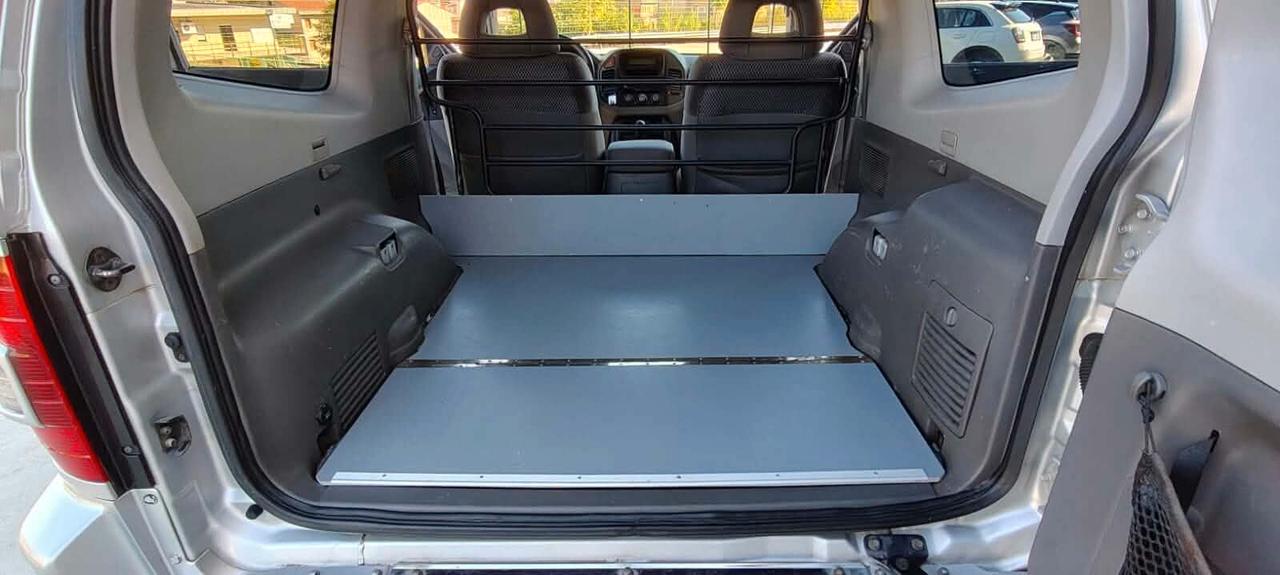 Mitsubishi Pajero 2.5 TDI 3p. Autocarro