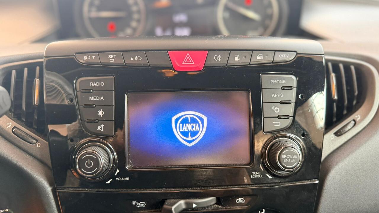 Lancia Ypsilon 1.2 69 CV 5 porte GPL Ecochic Gold