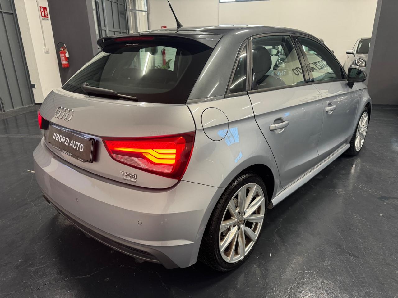 Audi A1 SPB 1.0 TFSI ultra Stronic S-Line PROMO!