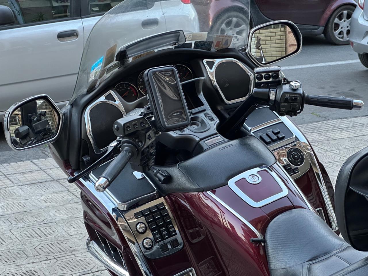 Honda Goldwing 1800 tua a soli 131€ al mese