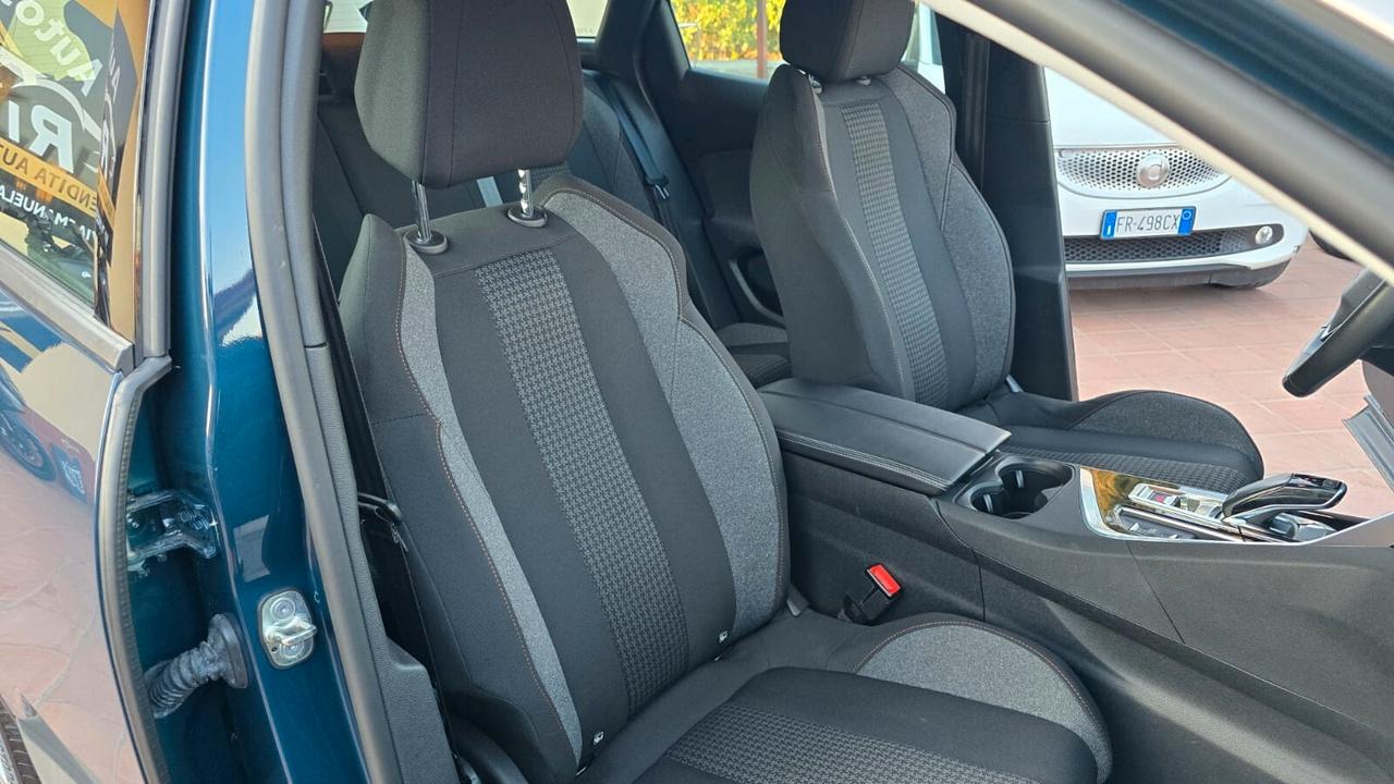 Peugeot 3008 BlueHDi 130 S&S EAT8 Active Pack