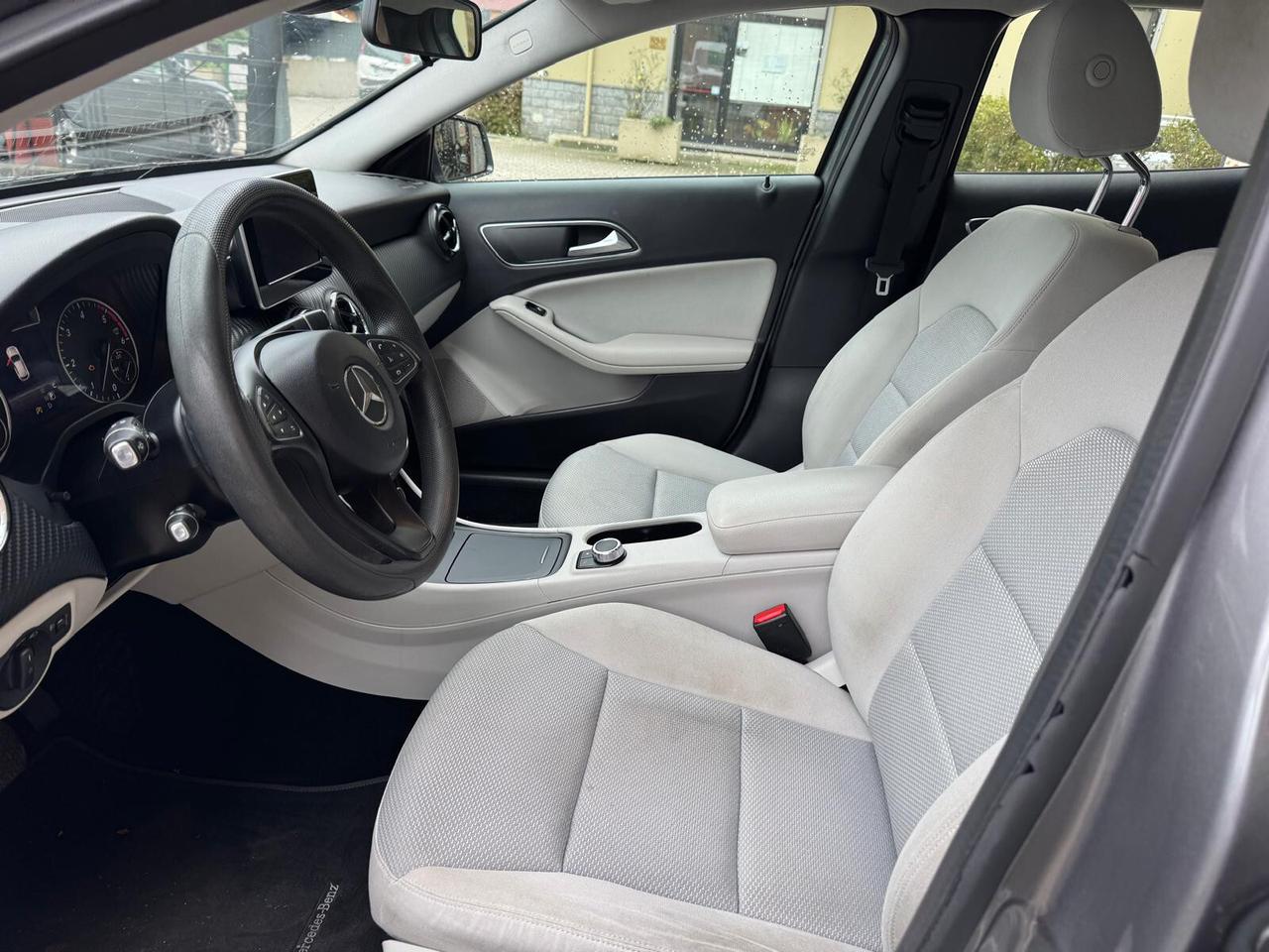 Mercedes-benz GLA 180 d Executive