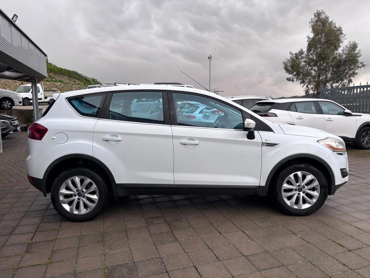 FORD KUGA
