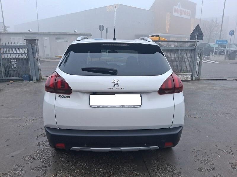 Peugeot 2008 BlueHDi 100 Allure