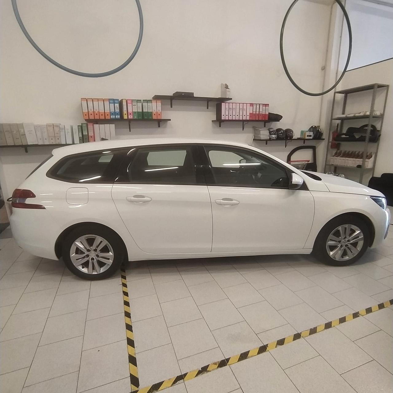 Peugeot 308 BlueHDi 130 S&S SW Business