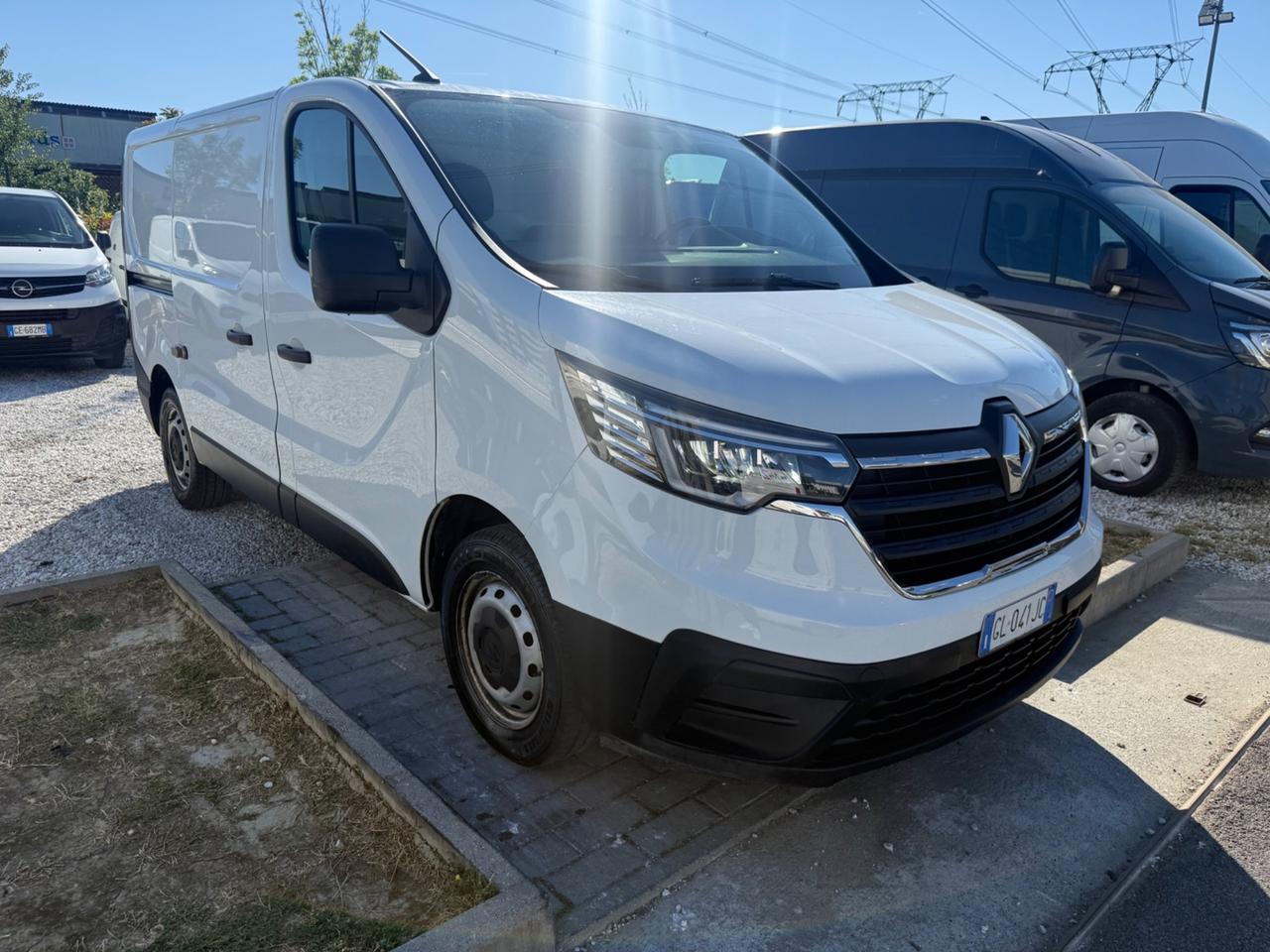 Renault Trafic T28 2.0Dci 110Cv Iva Compresa