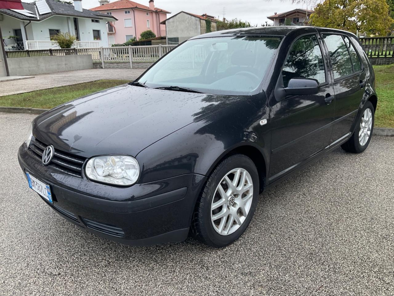 Volkswagen Golf 1.6 cat 5 porte