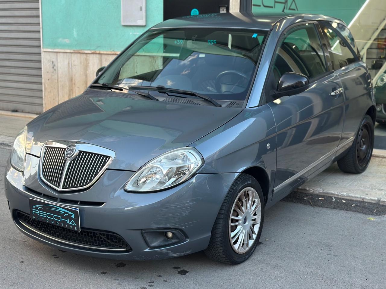 Lancia Ypsilon 1.3 MULTIJET 75CV Diva neopatentati ok