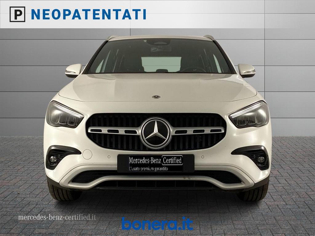 Mercedes GLA 180 180 Progressive Advanced Plus 7G-DCT