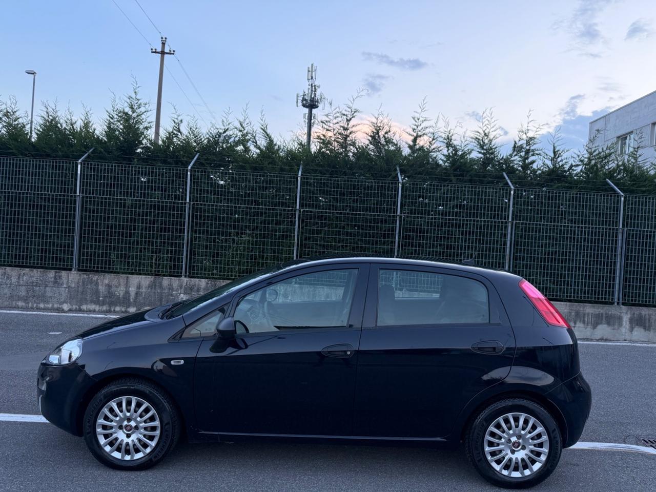 Fiat Punto 1.3 MJT II S&S 95 CV 5 porte Street