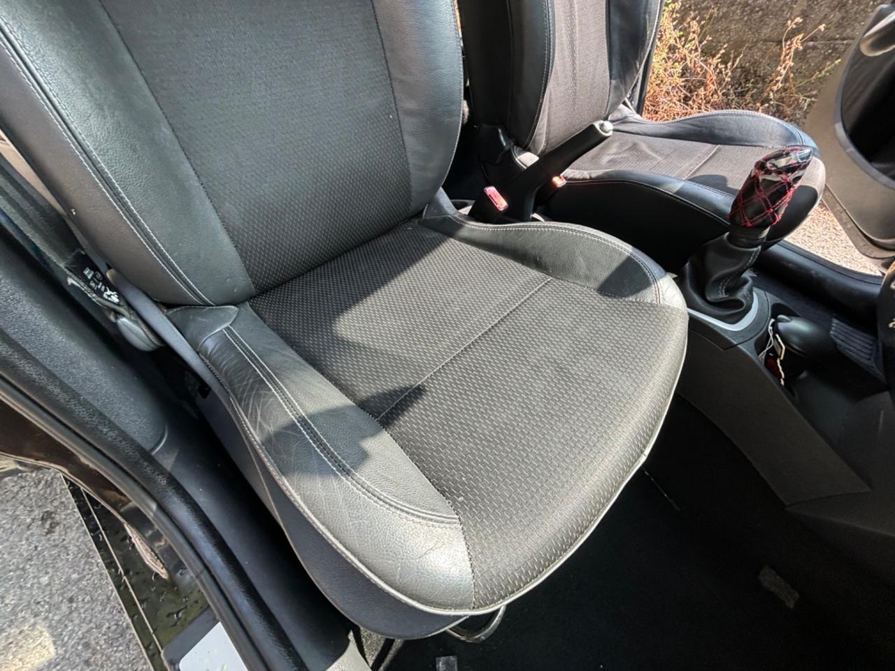 Renault Clio 1.2 16V 5 porte Le Iene