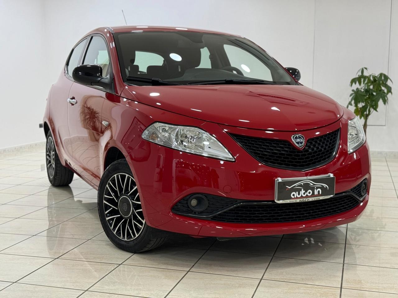 Lancia Ypsilon 1.2 69 CV 5 porte GPL Ecochic Gold